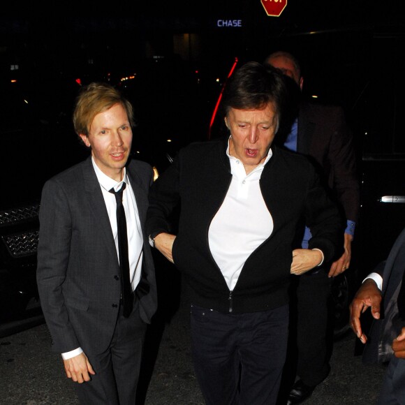 Paul McCartney, le musicien Beck et Woody Harrelson arrivent à la soirée Hyde à Los Angeles le 15 février 2016. © CPA / Bestimage