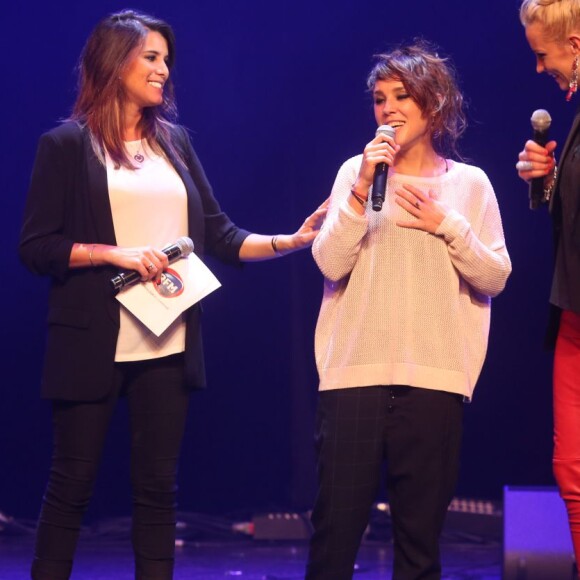 Justine Fraioli, Karine Ferri (enceinte), la chanteuse Zaz (Isabelle Geffroy), Elodie Gossuin-Lacherie au Concert RFM Music Live au Comedia à Paris le 3 novembre 2015. © CVS / Bestimage