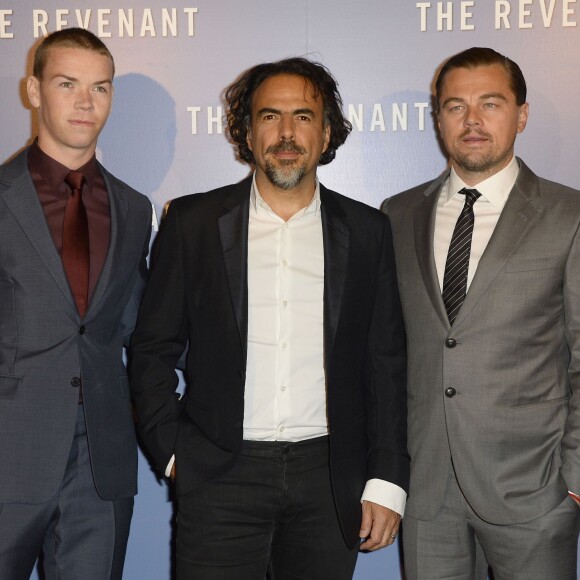 Will Poulter, Alejandro Gonzalez Inarritu et Leonardo DiCaprio - Avant-première du film "The Revenant" au Grand Rex à Paris, le 18 janvier 2016. © Coadic Guirec/Bestimage