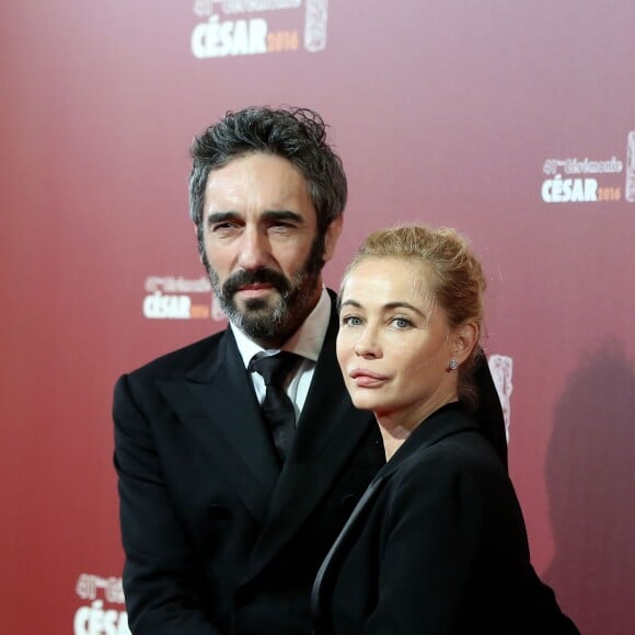 Emmanuelle Béart (Habillée en Dior) et son compagnon Frédéric - Photocall lors de la 41e cérémonie des Cesar au théâtre du Châtelet à Paris, le 26 février 2016. © Borde-Jacovides/Bestimage