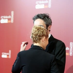 Emmanuelle Béart (Habillée en Dior) et son compagnon Frédéric - Photocall lors de la 41e cérémonie des Cesar au théâtre du Châtelet à Paris, le 26 février 2016. © Borde-Jacovides/Bestimage