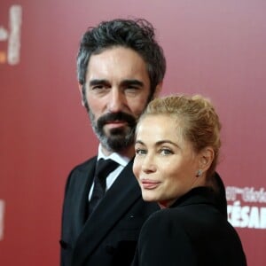 Emmanuelle Béart (Habillée en Dior) et son compagnon Frédéric - Photocall lors de la 41e cérémonie des Cesar au théâtre du Châtelet à Paris, le 26 février 2016. © Borde-Jacovides/Bestimage