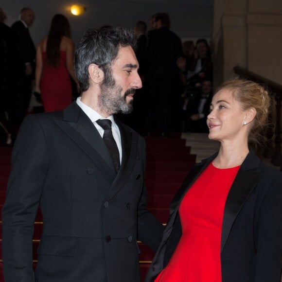 Emmanuelle Béart (Habillée en Dior) et son compagnon Frédéric - Photocall lors de la 41e cérémonie des Cesar au théâtre du Châtelet à Paris, le 26 février 2016. © Borde-Jacovides/Bestimage