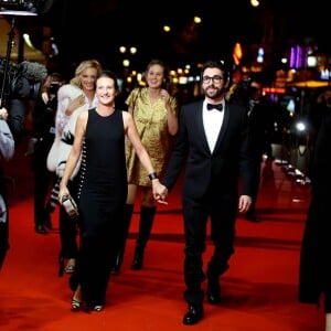 Camille Cottin et son compagnon - Photocall lors de la 41e cérémonie des César au théâtre du Châtelet à Paris, le 26 février 2016. © Borde-Jacovides/Bestimage