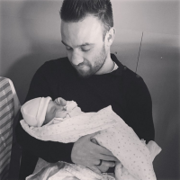 Mathieu Valbuena, papa : Première photo avec sa petite Léa !
