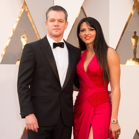 Matt Damon et sa femme Luciana Barroso - 88e cérémonie des Oscars au Dolby Theatre à Hollywood. Le 28 février 2016