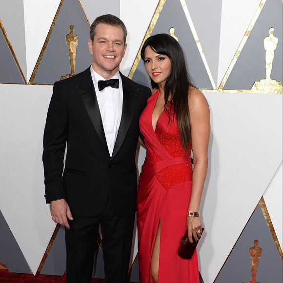 Matt Damon et sa femme Luciana Barroso - 88e cérémonie des Oscars au Dolby Theatre à Hollywood. Le 28 février 2016