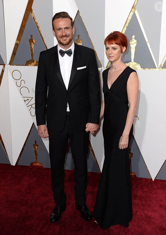 Jason Segel et sa compagne Alexis Mixter  - 88e cérémonie des Oscars au Dolby Theatre à Hollywood. Le 28 février 2016