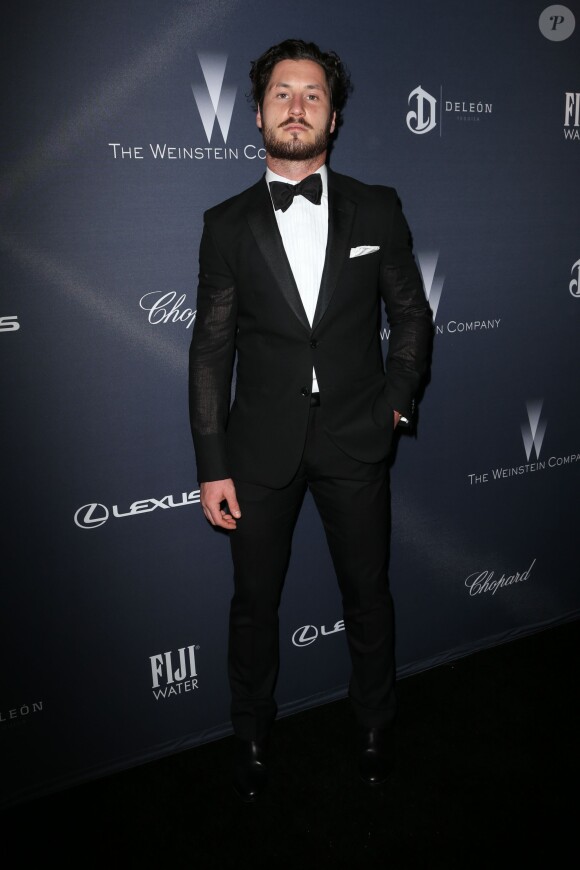 Le danseur Valentin Chmerkovskiy (frère de Maksim Chmerkovskiy) assiste au dîner pré-Oscars organisé par The Weinstein Company à l'hôtel Montage Beverly Hills. Los Angeles, le 27 février 2016.
