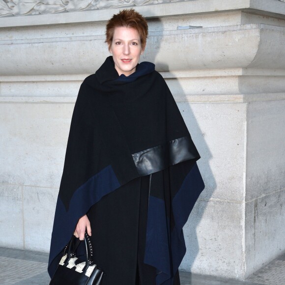 Natacha Polony arrive au Grand Palais pour assister au défilé Barbara Bui (collection automne-hiver 2016/2017). Paris, le 3 mars 2016.