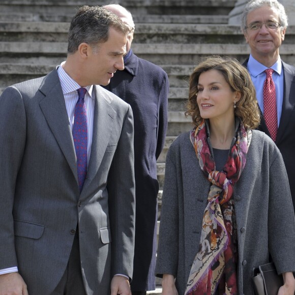 La reine Letizia d'Espagne et le roi Felipe VI d'Espagne inauguraient le 4 mars 2016 l'exposition "Miguel de Cervantes : de la vie au mythe" à la Bibliothèque nationale d'Espagne à Madrid.