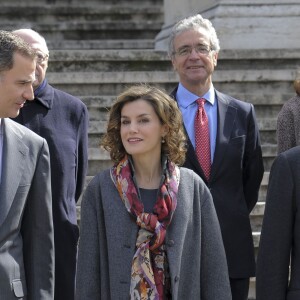 La reine Letizia d'Espagne et le roi Felipe VI d'Espagne inauguraient le 4 mars 2016 l'exposition "Miguel de Cervantes : de la vie au mythe" à la Bibliothèque nationale d'Espagne à Madrid.