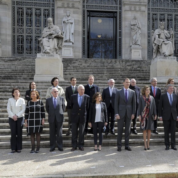 La reine Letizia d'Espagne et le roi Felipe VI d'Espagne inauguraient le 4 mars 2016 l'exposition "Miguel de Cervantes : de la vie au mythe" à la Bibliothèque nationale d'Espagne à Madrid.