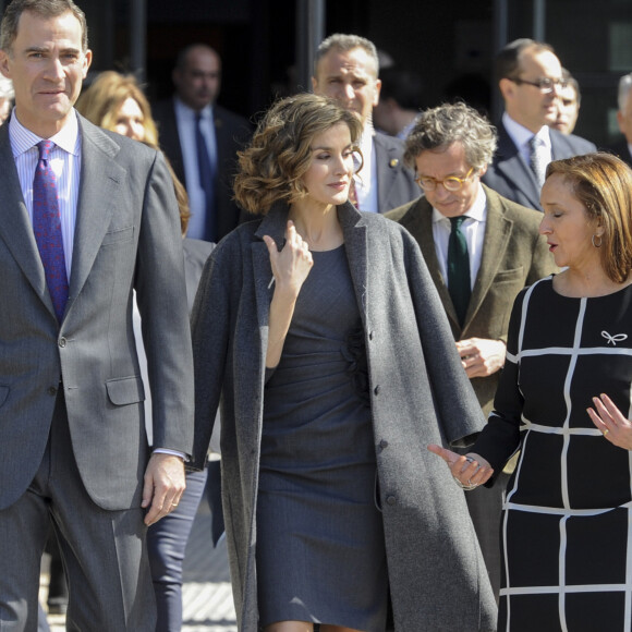 La reine Letizia d'Espagne et le roi Felipe VI d'Espagne inauguraient le 4 mars 2016 l'exposition "Miguel de Cervantes : de la vie au mythe" à la Bibliothèque nationale d'Espagne à Madrid.