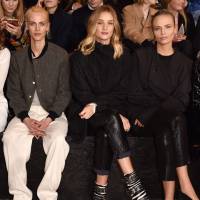 Fashion Week : Rosie Huntington-Whiteley et Malika Ménard, modeuses actives !