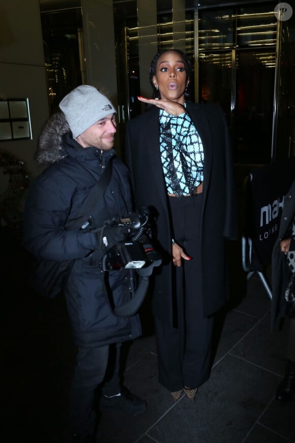 Kelly Rowland arrive à la Salle Wagram pour assister au défilé Emmanuel Ungaro. Paris, le 4 mars 2016. © CVS/Veeren/Bestimage