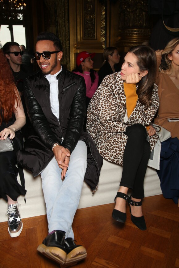 Lewis Hamilton et Dasha Zhukova - People au défilé de mode prêt-à-porter automne-hiver 2016/2017 "Stella McCartney" au palais Garnier à Paris. Le 7 mars 2016