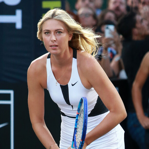Maria Sharapova - Les plus grands joueurs de tennis mondiaux ont fait une démonstration au "Nike's NYC Street Tennis" à New York. Le 24 août 2015