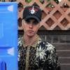 Justin Bieber se promène à Beverly Hills le 25 février 2016.
