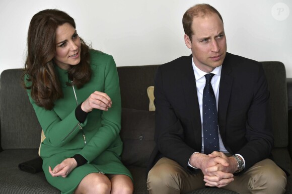 Kate Middleton et le prince William, duchesse et duc de Cambridge, étaient le 10 mars 2016 à l'hôpital St Thomas à Londres pour évoquer la prévention du suicide et l'importance de la sensibilisation sur la santé mentale.