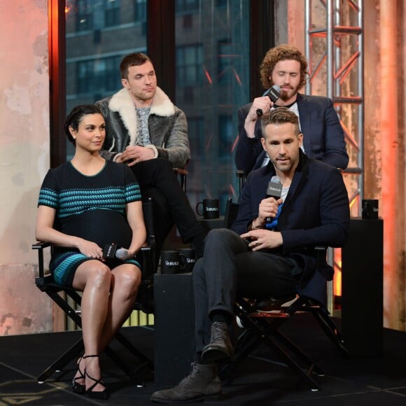 Ryan Reynolds, TJ Miller, Ed Skrein et Morena Baccarin - Interview pour 'Deadpool' à New York, le 9 février 2016
