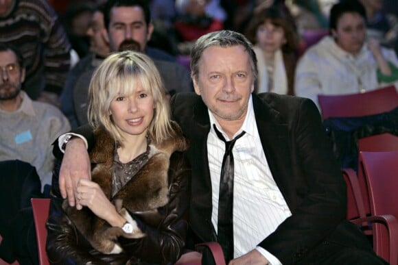Renaud Sechan et sa femme Romane Serda au Stade de Bercy à Paris, le 25 janvier 2007