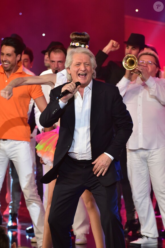 Exclusif - Patrick Sébastien sur le tournage du Plus grand cabaret du monde, le 28 avril 2015 (diffusion le 26 juin 2015 sur France 2).