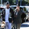 Kylie Jenner et son petit ami Tyga sont allés prendre leur petit déjeuner à ‘Lovi's Delicatessen' à Calabasas, le 1er novembre 2015