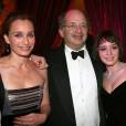 Kristin Scott Thomas, son ex-mari François Olivennes avec leur fille Hannah au bal des débutantes à Paris le 25 novembre 2006