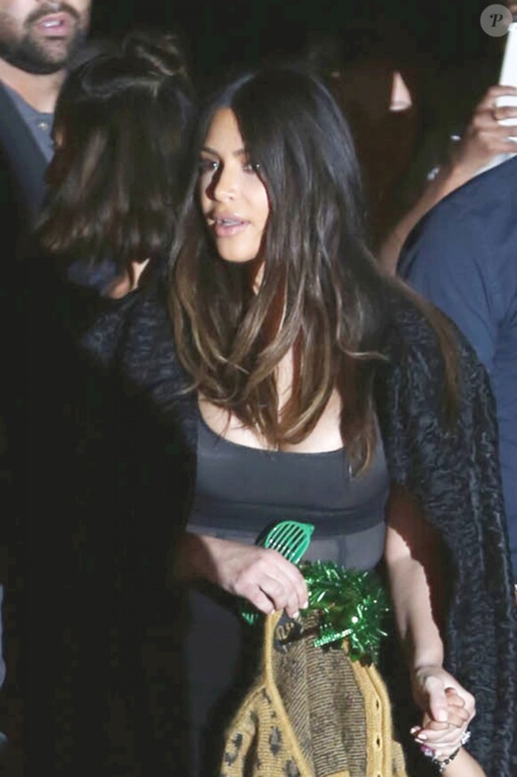 Kim Kardashian :  La famille Kardashian s'est donnée rendez-vous au Restaurant Nobu pour le dîner à Los Angeles le 19 Mars 2016. © CPA/BESTIMAGE 19/03/2016 - Los Angeles