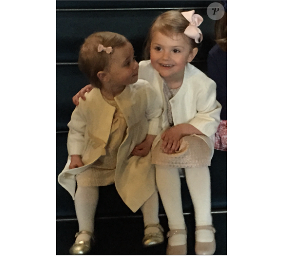 Les princesses Leonore et Estelle de Suède, photo publiée sur Facebook par la princesse Madeleine de Suède en février 2016 pour l'anniversaire de sa nièce.