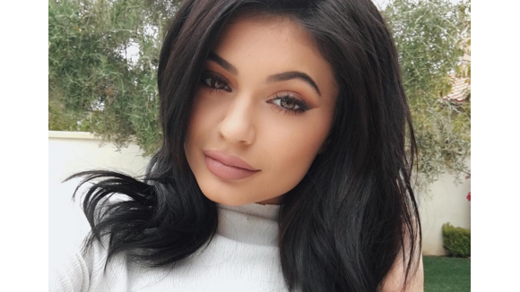 Kylie Jenner: Des lèvres encore plus pulpeuses, elle dévoile son secret !