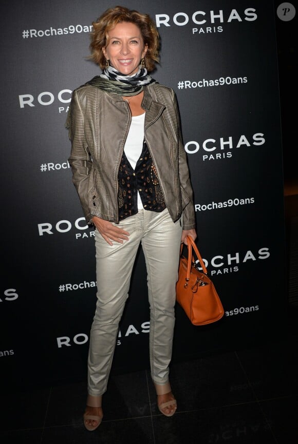 Corinne Touzet au Photocall de la soirée pour les 90 ans de la marque " Rochas" à Paris le 30 septembre 2015.