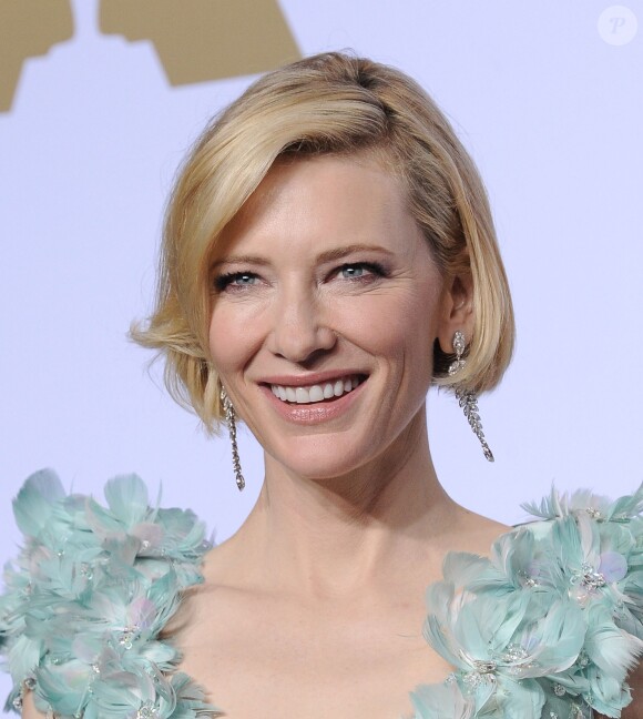 Cate Blanchett - Press Room de la 88ème cérémonie des Oscars à Hollywood, le 28 février 2016.