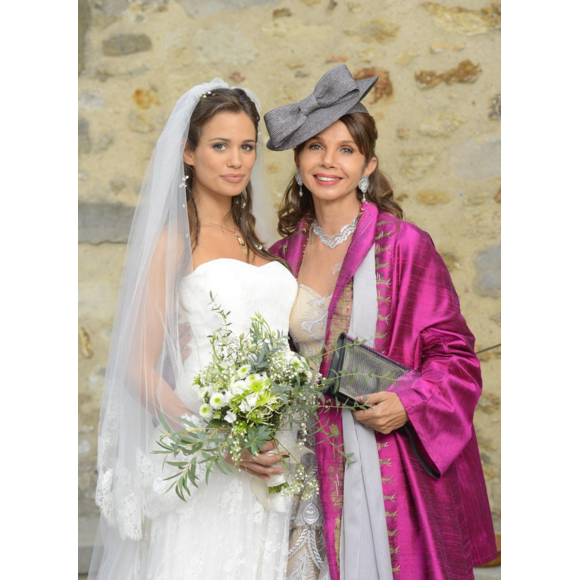 Lucie Lucas lors de la saison 5 de Clem : un beau mariage !