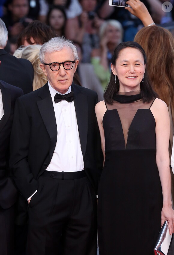 Woody Allen et sa femme Soon-Yi Previn - Montée des marches du film "Irrational Man" (L'homme irrationnel) lors du 68e Festival International du Film de Cannes, à Cannes le 15 mai 2015.