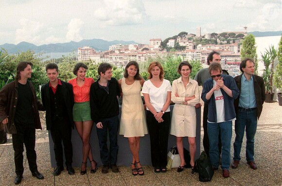 L'équipe du fim Comment je me suis disputé... (ma vie sexuelle) au Festival de Cannes en 1996