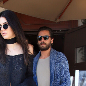 Kendall Jenner et Scott Disick à la sortie du restaurant Il Pastaio à Beverly Hills, le 31 mars 2016.