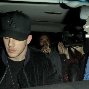 Kendall Jenner et Jordan Clarkson à la sortie du club "The Nice Guy", Los Angeles, le 30 mars 2016