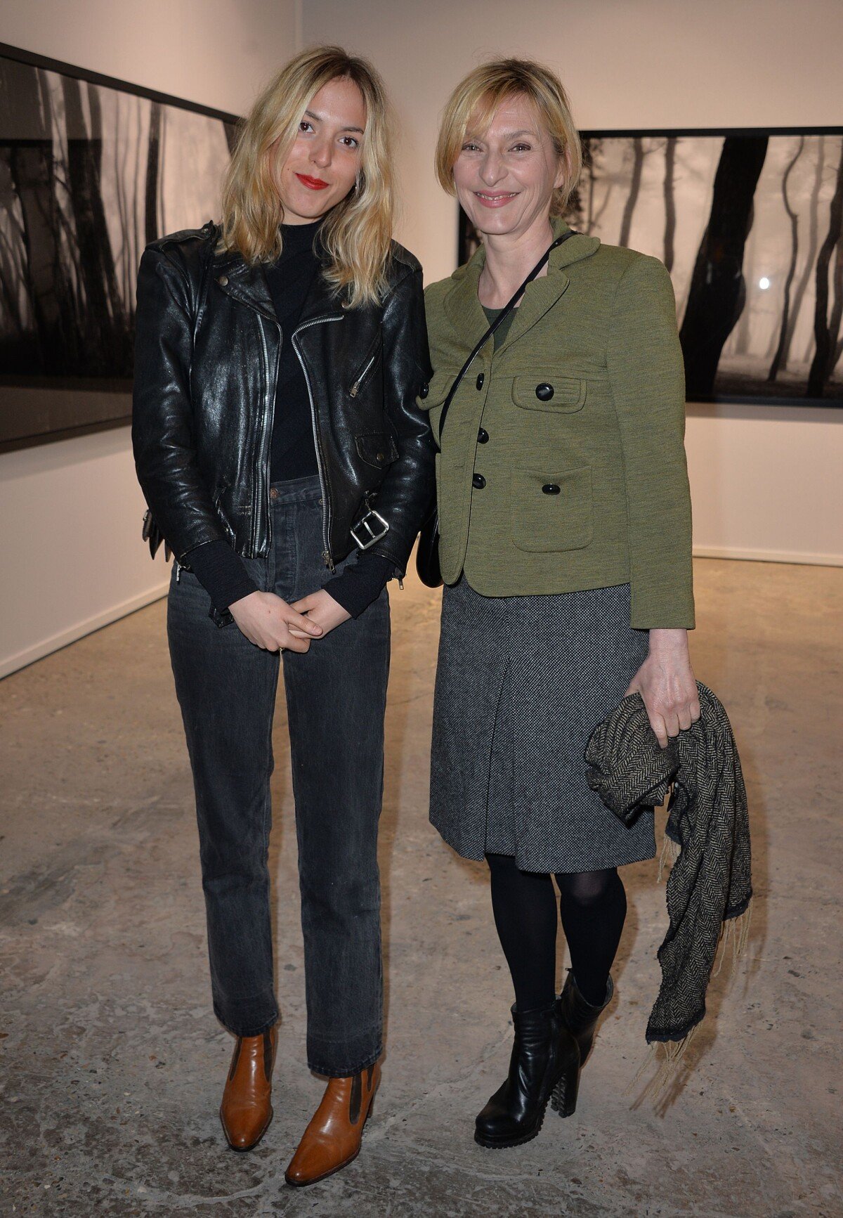 Photo : Sophie Mounicot et sa fille Garance - Vernissage de lexposition  Art Paris Art Fair 2016 au Grand Palais à Paris le 30 mars 2016. ©  VeerenBestimage - Purepeople