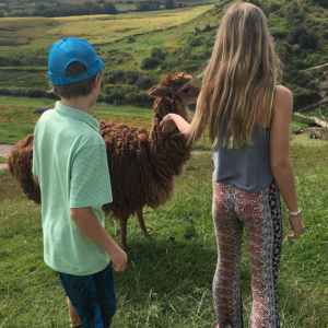 Gwyneth Paltrow a publié des photos de ses vacances en famille, avec ses enfants Apple et Moses, au Pérou. Photo publiée sur Instagram, le 3 mars 2016.