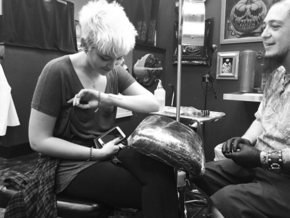Paris Jackson fête ses 18 ansce mois-ci. Elle s'est offert un tatouage en hommage à son père. Photo publiée sur Instagram, le 5 avril 2016