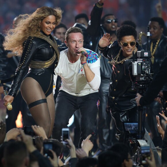 Beyoncé, Chris Martin et Bruno Mars au Super Bowl 50. Santa Clara, le 7 février 2016.