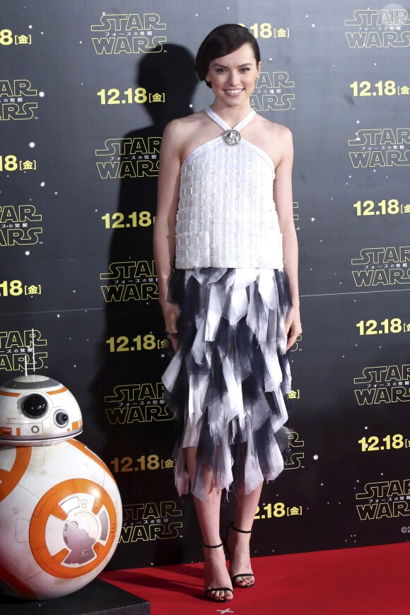 Daisy Ridley lors de la première du film "Star Wars - Le Réveil de la Force" à Tokyo, le 10 décembre 2015