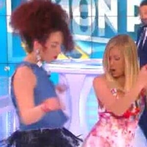 Enora Malagré et Shera Kerienski : twerk sur du Rihanna, dans TPMP, le 8 avril 2016, sur D8