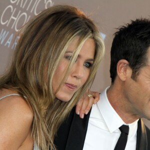 Jennifer Aniston et Justin Theroux aux Critics' Choice Awards à Santa Monica le 17 janvier 2016