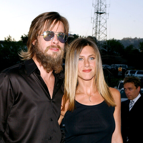 Brad Pitt et Jennifer Aniston à l'avant-première du film "The Good Girl" le 7 août 2002 à Los Angeles