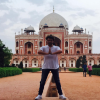 Kev Adams sur le tournage du film Number One en Inde. Photo publiée sur Instagram, le 7 avril 2016.