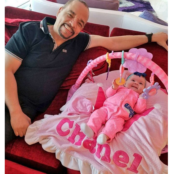 Coco Austin a partagé une photo de son mari Ice-T avec leur fille Chanel Nicole. Photo publiée sur Instagram au mois d'avril 2016.
