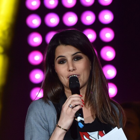 Karine Ferri - Les 12 finalistes de 'The Voice' saison 4 chantent pour l'association "Tout Le Monde Chante Contre Le Cancer" pour les enfants malades à Disneyland Paris le 29 mars 2015.